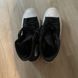 Converse women’s high tops size 6.5